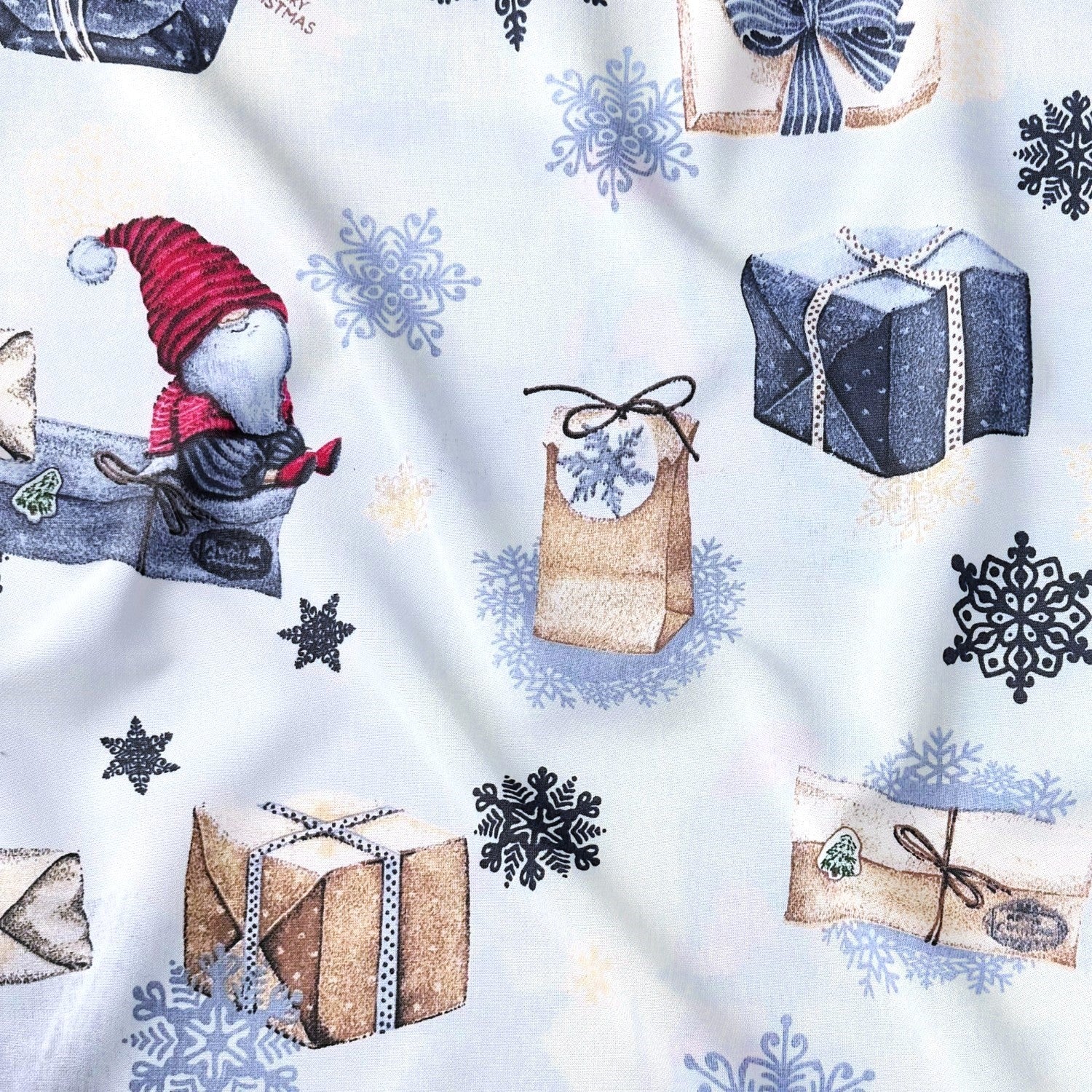 Cotton Fabric - Christmas gnomes with gifts and letter on white - PINaPIN